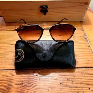 Ray-ban RB4253 tortoise with brown lens